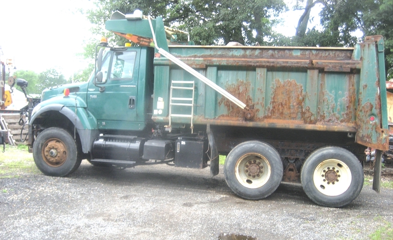 2006 INTERNATIONAL 7600